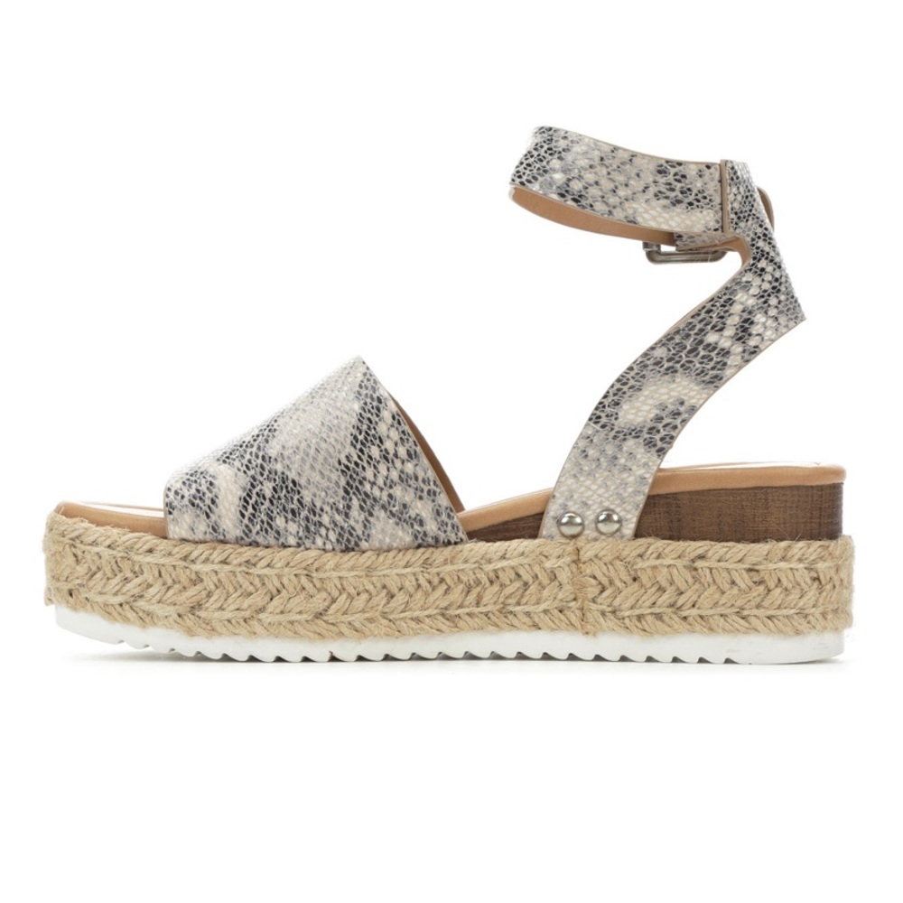 NWT Soda Python Sandals - Picture 5 of 13